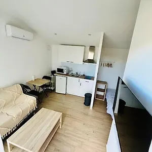 https://apt-studio-de-la-lauze.hotels-rhonealpes.com